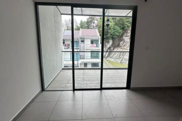 Orchid Hills (Residensi Bukit Orkid) @ 9 Miles