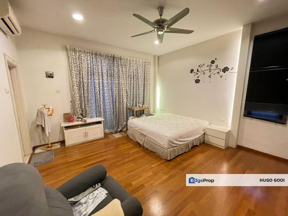 Fully Renovated Come with Private Patio, Spacious Private Garden, 24 Hours Security, Kuala Lumpur, Seputeh