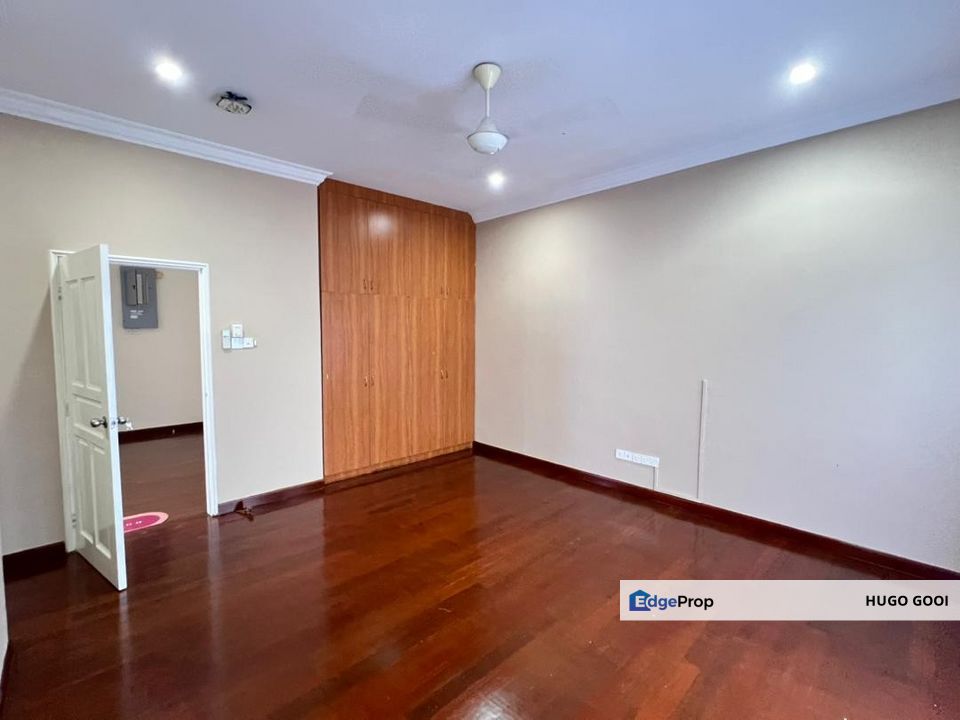 Huge Mansion with Private Garden&Pool&Lift, Ample Parking Space, Luxury Status Residential., Selangor, Country Heights