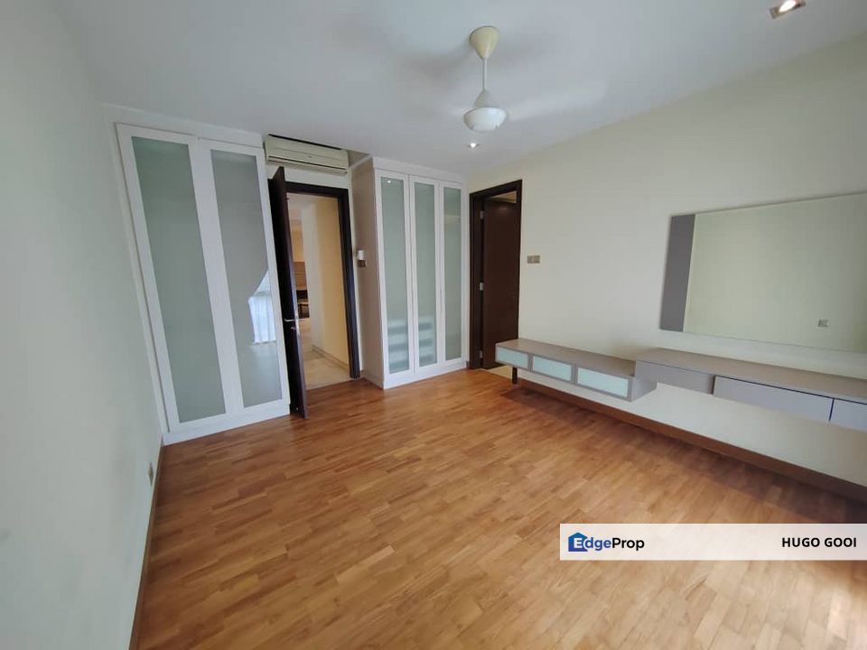 Spacious size condo in prime golden triangle area, Available now!, Kuala Lumpur, KLCC