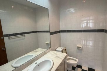 Jalan Lingkungan U Thant 