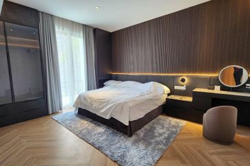 Bukit Suria Garden Village