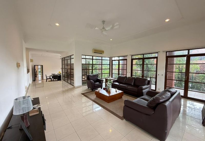 IOI Beverly Row @ IOI Resort City