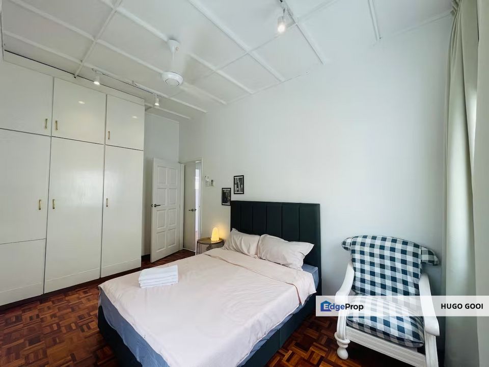 Tastefully ID Design with Quality Furnitures, Come with Private Garden, Ample Parking Space, Kuala Lumpur, Seputeh