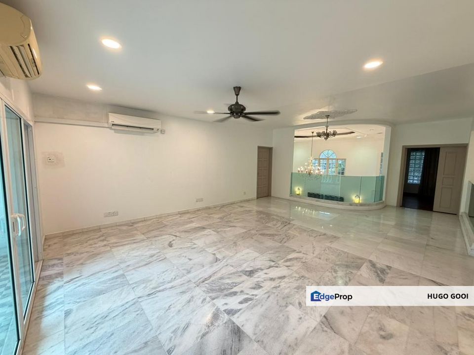 Double Volume Ceiling, Private Huge Garden&Pool, Come with Ample Parking, Easy Access KLCC, Selangor, Ampang