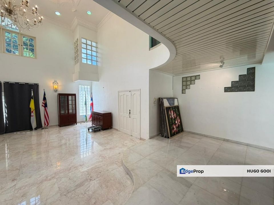 Double Volume Ceiling, Private Huge Garden&Pool, Come with Ample Parking, Easy Access KLCC, Selangor, Ampang