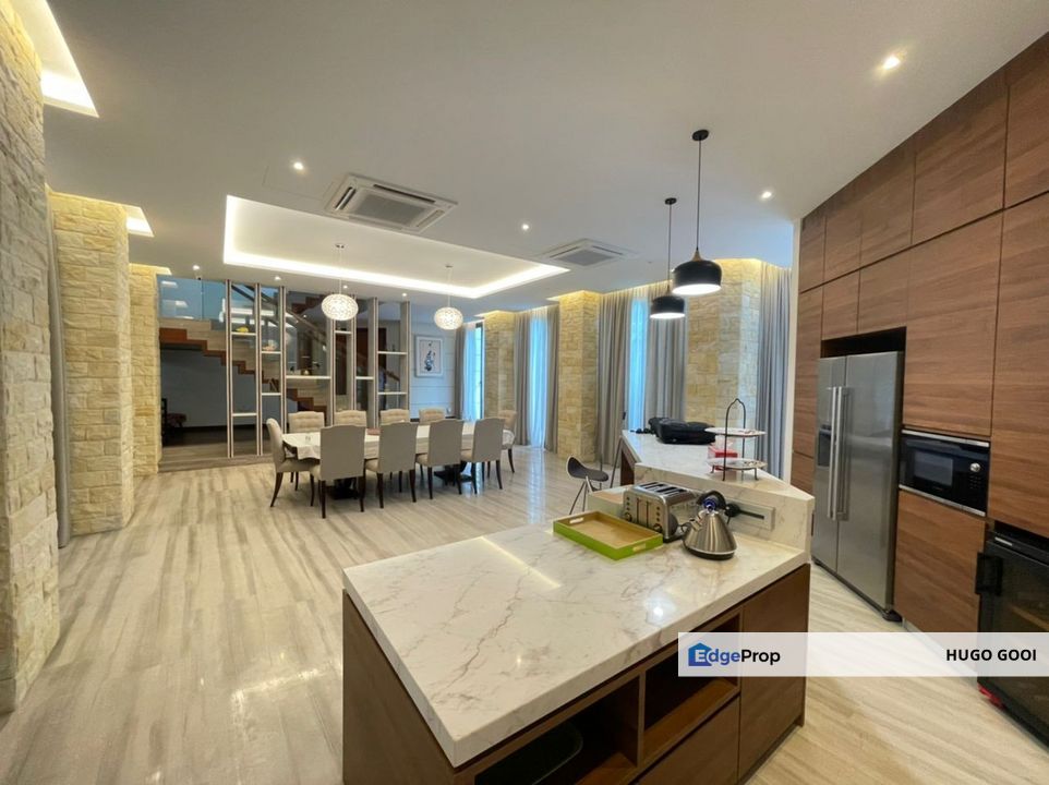 ID Design and Renovated, Come with Private Patio&Pool, Award Winning Clubhouse, Selangor, Seri Kembangan