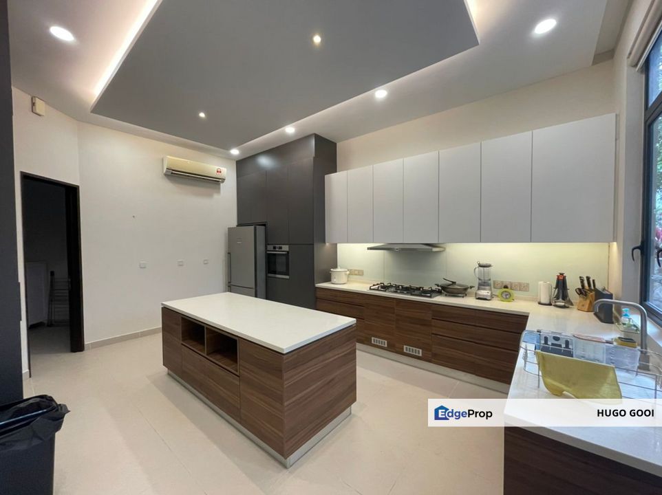 ID Design and Renovated, Come with Private Patio&Pool, Award Winning Clubhouse, Selangor, Seri Kembangan