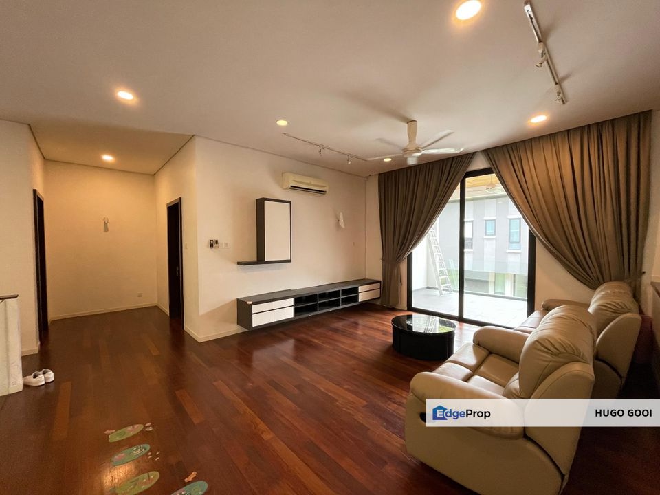 Cozy&Greenery Environment, 24 Hours Security Gated Guarded with Private Pool&Garden, Selangor, Seri Kembangan