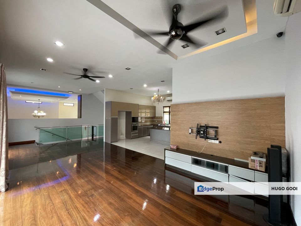 Spacious Ample Parking with Private Garden, Fully Renovated, Ready to move in!, Selangor, Ampang