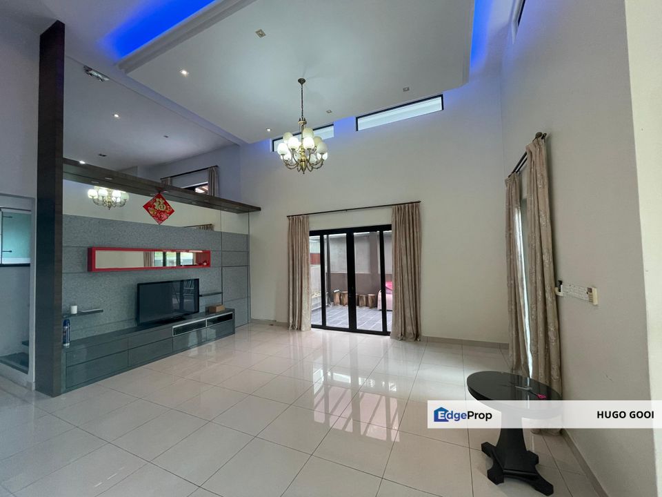 Spacious Ample Parking with Private Garden, Fully Renovated, Ready to move in!, Selangor, Ampang