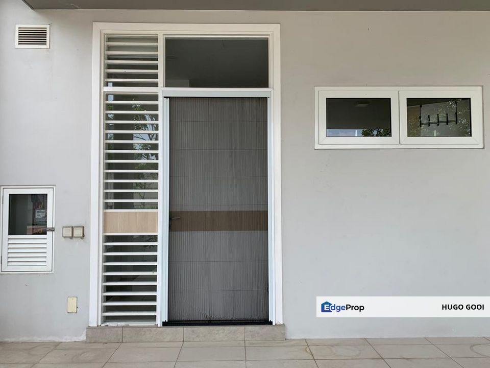 Greenery and Quiet Environment, Come with Private Garden, Ample Parking, Relaxing Clubhouse Area, Selangor, Seri Kembangan