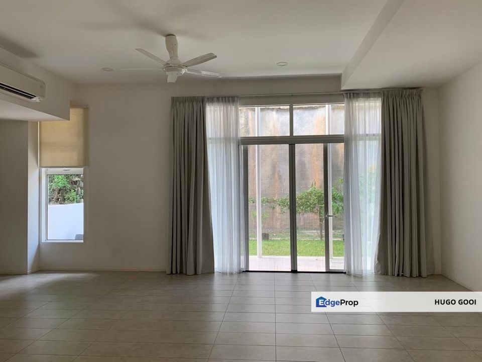 Greenery and Quiet Environment, Come with Private Garden, Ample Parking, Relaxing Clubhouse Area, Selangor, Seri Kembangan