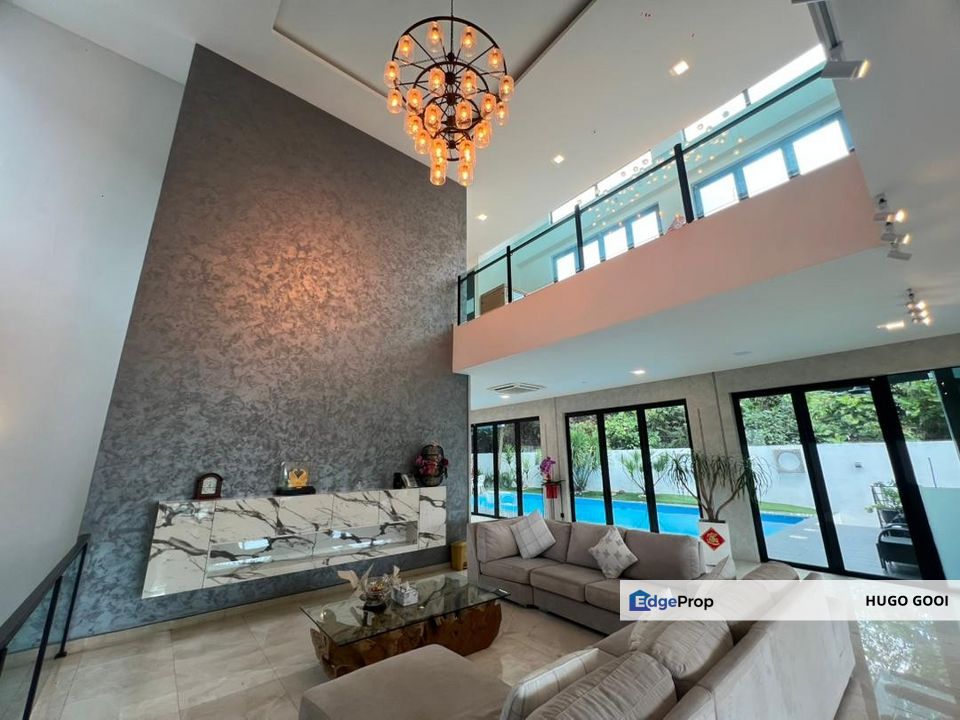 Rare Mansion with High Ceiling Features, ID Fully Furnished with Private Pool&Garden, Selangor, Seri Kembangan