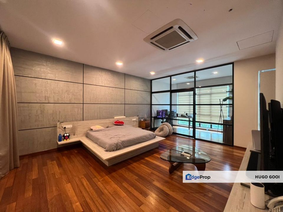 Rare Mansion with High Ceiling Features, ID Fully Furnished with Private Pool&Garden, Selangor, Seri Kembangan