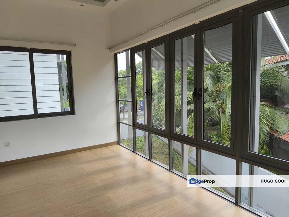 Ample Parking Space, Come with Private Garden, 24 Hrs Security, Selangor, Bangi