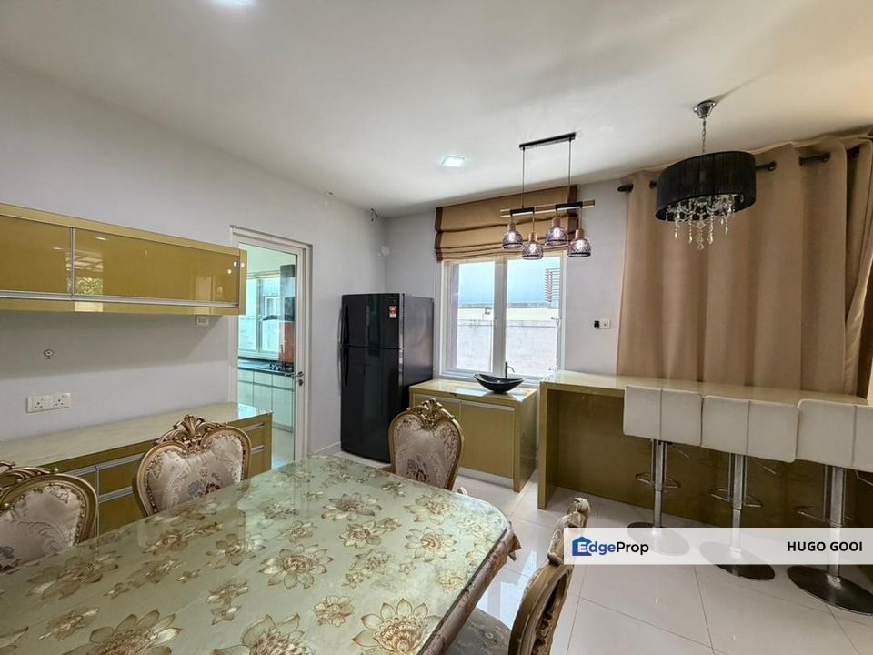 Tastefully Design with Quality Furnitures, Come with Private Garden, Ample Parking Space, Selangor, Ulu Kelang
