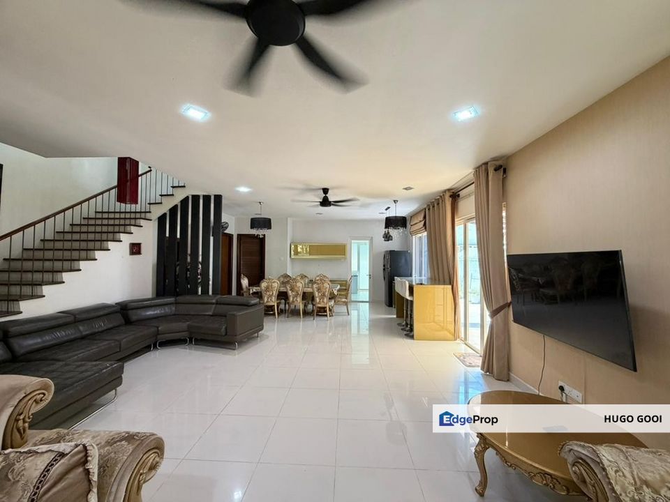 Tastefully Design with Quality Furnitures, Come with Private Garden, Ample Parking Space, Selangor, Ulu Kelang