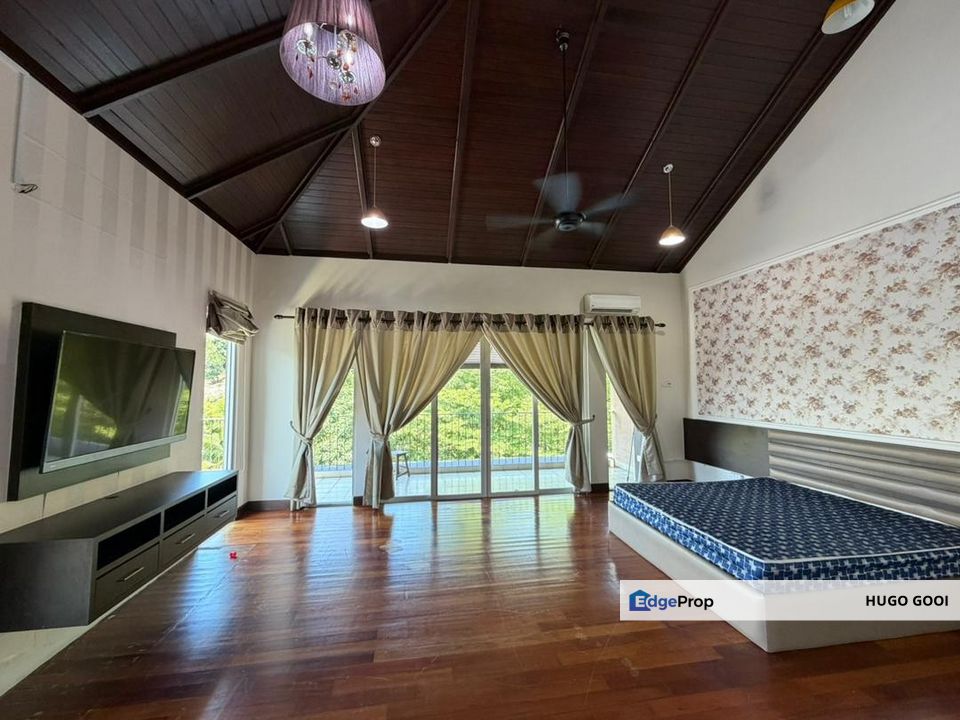 Tastefully Design with Quality Furnitures, Come with Private Garden, Ample Parking Space, Selangor, Ulu Kelang