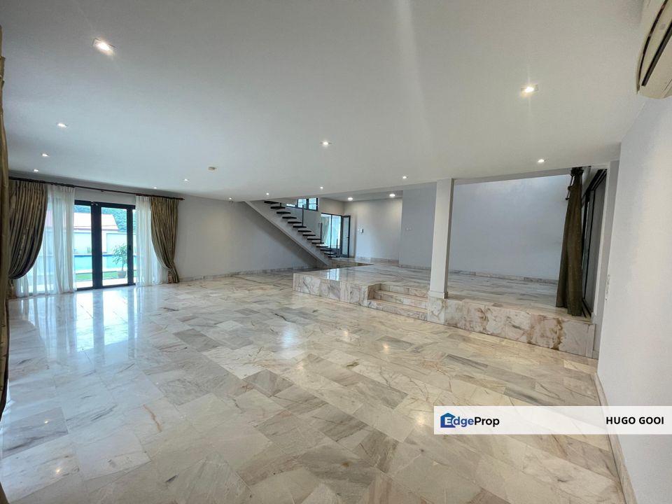 Comes with Huge Private Pool&Garden, 24 Hours Security Clubhouse, Ready Move!, Selangor, Ulu Kelang