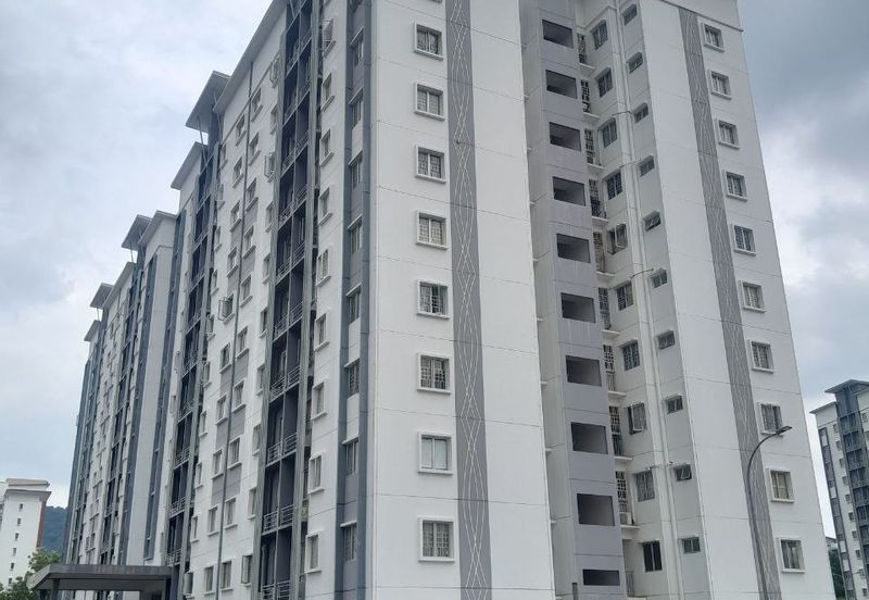 Seri Intan Apartments @ Setia Alam