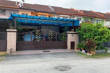 Taman Teluk Gedung Indah