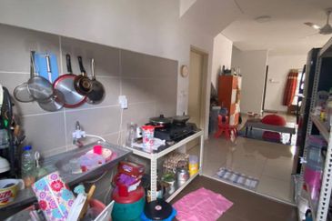 [Freehold & Non Bumi Lot] 1 1/2 Storey Semi D, Taman Seri Serdang 3, Kg Tok Muda, Kapar