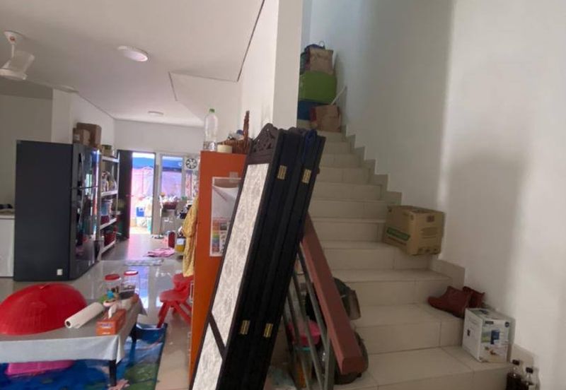 [Freehold & Non Bumi Lot] 1 1/2 Storey Semi D, Taman Seri Serdang 3, Kg Tok Muda, Kapar