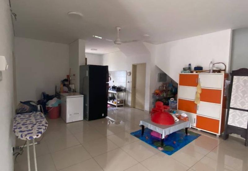 [Freehold & Non Bumi Lot] 1 1/2 Storey Semi D, Taman Seri Serdang 3, Kg Tok Muda, Kapar