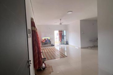 [Freehold & Non Bumi Lot] 1 1/2 Storey Semi D, Taman Seri Serdang 3, Kg Tok Muda, Kapar