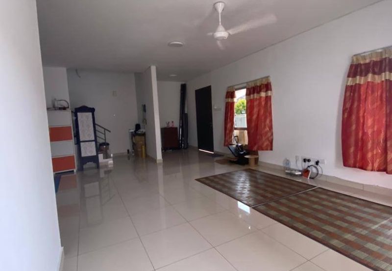 [Freehold & Non Bumi Lot] 1 1/2 Storey Semi D, Taman Seri Serdang 3, Kg Tok Muda, Kapar
