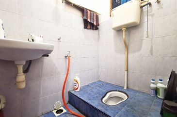 [Freehold] Double Storey Terrace, Taman Permai 2, Jalan Meru, Klang