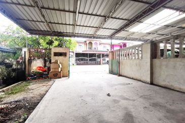 [Freehold] Double Storey Terrace, Taman Permai 2, Jalan Meru, Klang