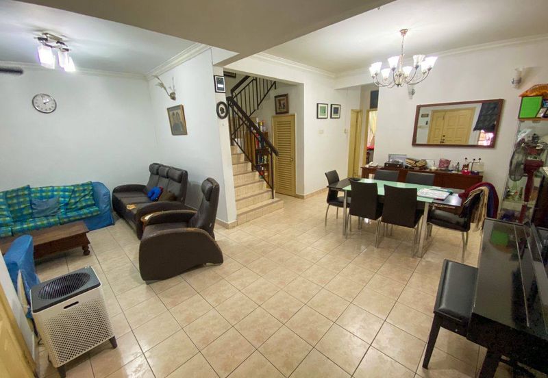 [Freehold & Renovated] Double Storey Terrace, Jalan Serambi, Bukit Jelutong, Shah Alam 