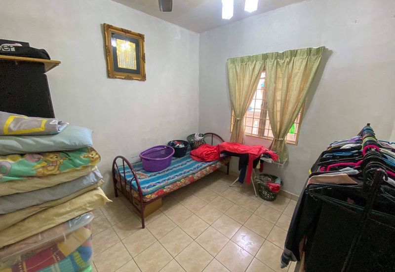 [Freehold & Renovated] Double Storey Terrace, Jalan Serambi, Bukit Jelutong, Shah Alam 