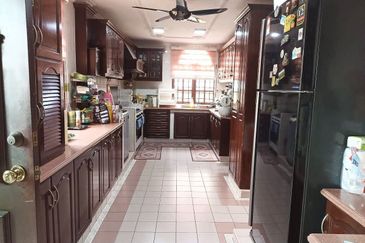 Seksyen 3, Shah Alam