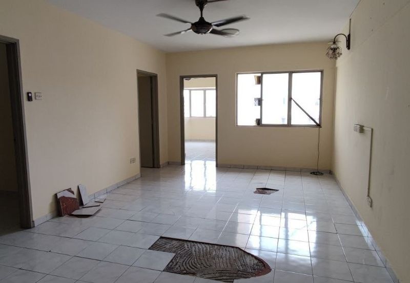 [Non Bumi Lot] Apartment Subang Suria, Seksyen U5, Shah Alam