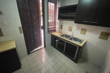 [Freehold] Double Storey Terrace Superlink, Jalan Adang, Seksyen U8, Bukit Jelutong, Shah Alam 