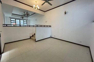[Freehold] Double Storey Terrace Superlink, Jalan Adang, Seksyen U8, Bukit Jelutong, Shah Alam 