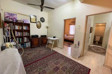 [Freehold] Double Storey Terrace, Jalan Serambi, Bukit Jelutong, Shah Alam 