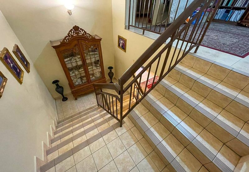 [Freehold] Double Storey Terrace, Jalan Serambi, Bukit Jelutong, Shah Alam 