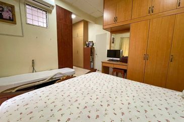 [Freehold] Double Storey Terrace, Jalan Serambi, Bukit Jelutong, Shah Alam 