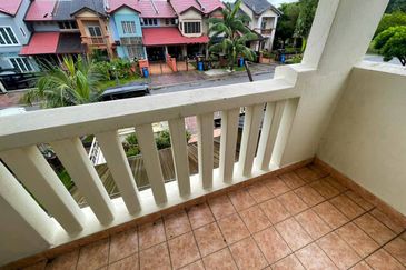 [Freehold] Double Storey Terrace, Jalan Serambi, Bukit Jelutong, Shah Alam 