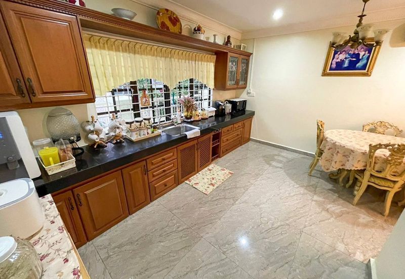 [Freehold] Double Storey Terrace, Jalan Serambi, Bukit Jelutong, Shah Alam 