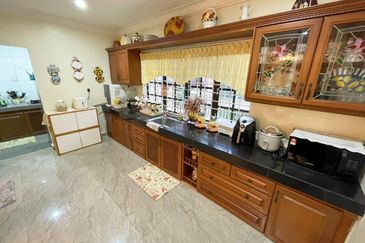 [Freehold] Double Storey Terrace, Jalan Serambi, Bukit Jelutong, Shah Alam 