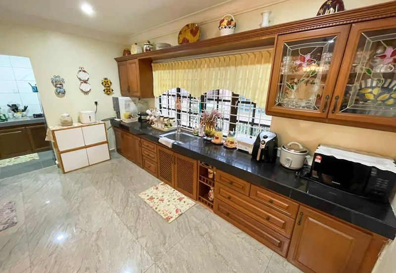 [Freehold] Double Storey Terrace, Jalan Serambi, Bukit Jelutong, Shah Alam 