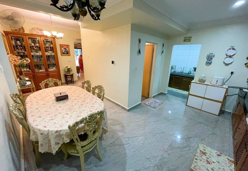 [Freehold] Double Storey Terrace, Jalan Serambi, Bukit Jelutong, Shah Alam 