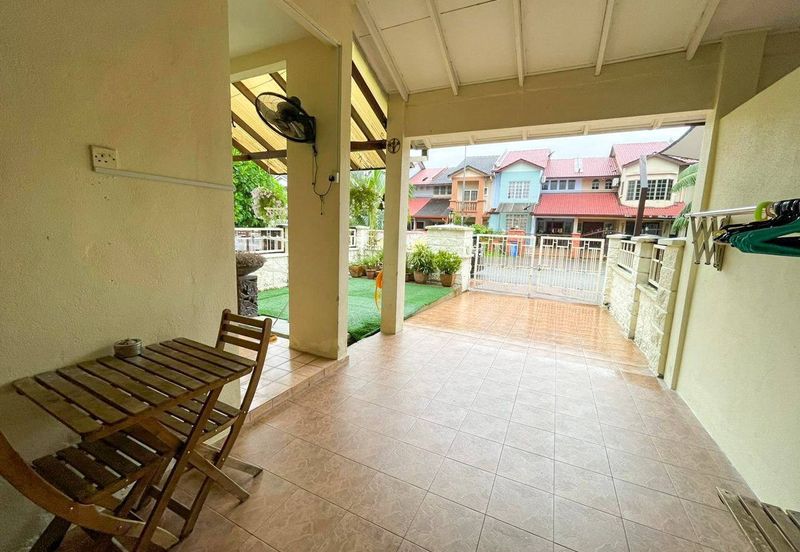 [Freehold] Double Storey Terrace, Jalan Serambi, Bukit Jelutong, Shah Alam 