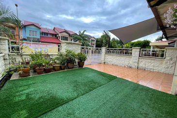 [Freehold] Double Storey Terrace, Jalan Serambi, Bukit Jelutong, Shah Alam 