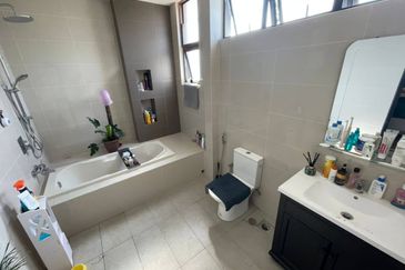 [Freehold, Corner Unit & Fully ID Design] 2.5 Storey Terrace Superlink, Lagenda, Bukit Jelutong, Shah Alam